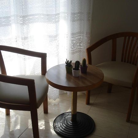 Hostal Margarita Pineda de Mar Værelse billede