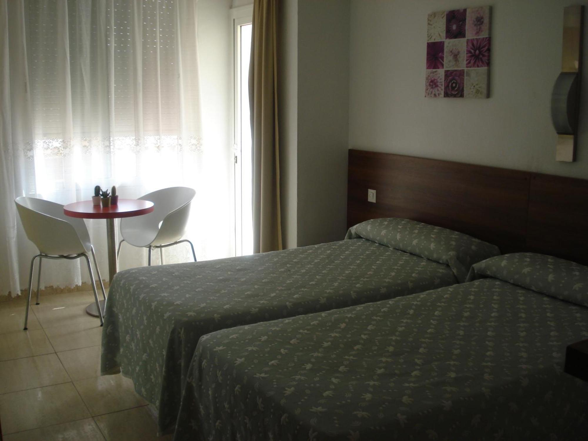 Hostal Margarita Pineda de Mar Værelse billede